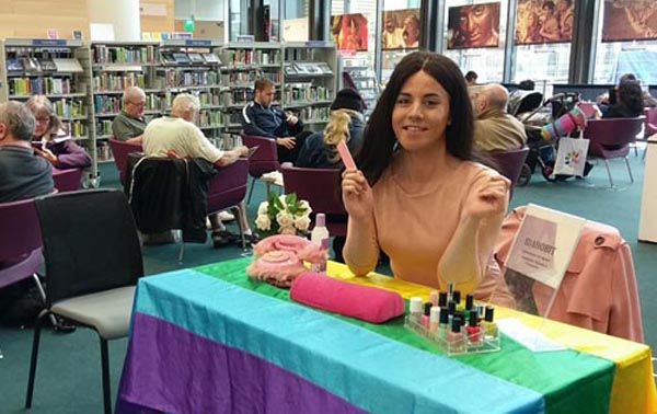 Fabulous trans activist wow’s at Jubilee Library