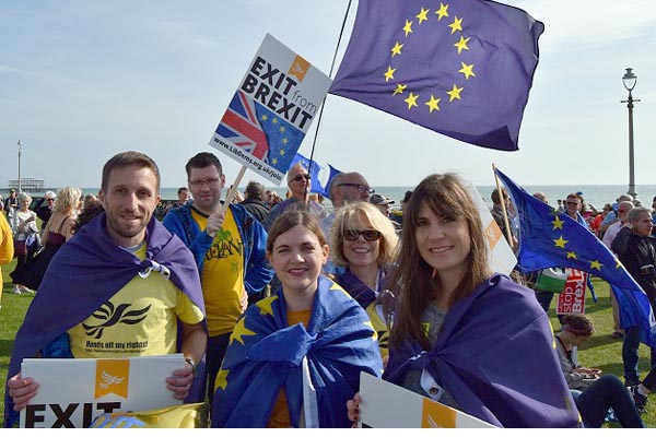 Vote on the facts – Lib Dems call monthly Brexit demos in centre of Brighton