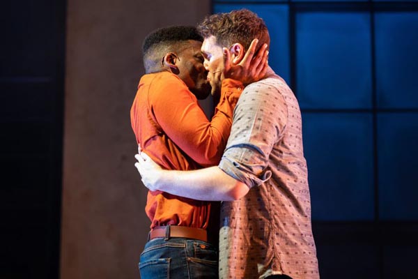 REVIEW: Leave to Remain @Lyric Hammersmith