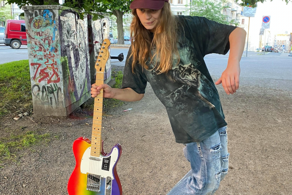 Rainbow Fender to raise funds for Kaleidoscope Trust