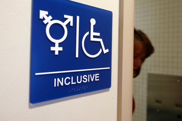 Tennessee introduces “degrading” trans bathroom law