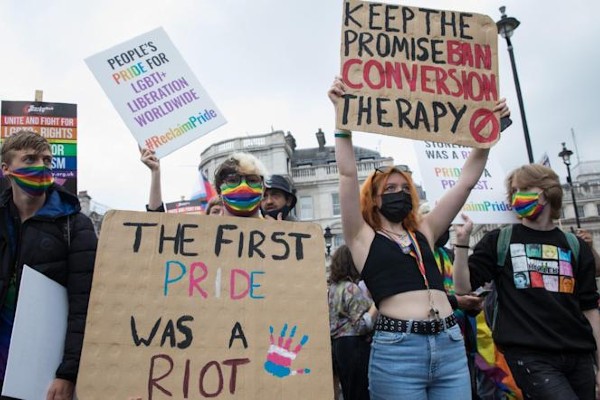Government extends conversion therapy consultation after accessibility failure