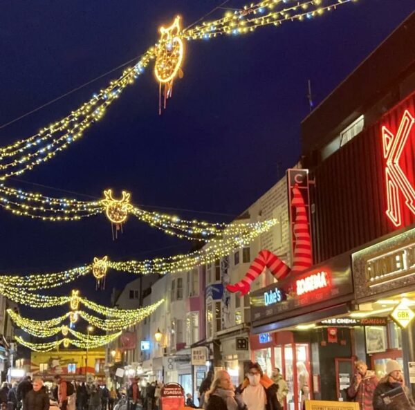 Christmas lights, festive entertainment and fabulous window dressing: don’t miss Brilliant Brighton’s Christmas afternoon!