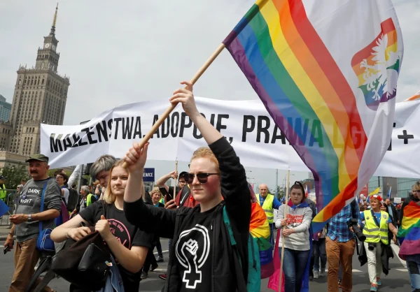 “A new beginning”. Polish LGBTQ+ activist responds to state TV apology for years of anti-LGBTQ+ propaganda